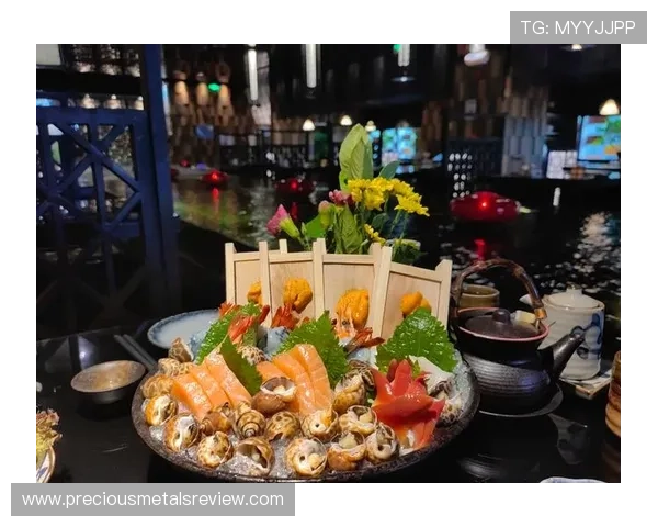 梁伟铿训练完直接打车去吃人均三千的日料？